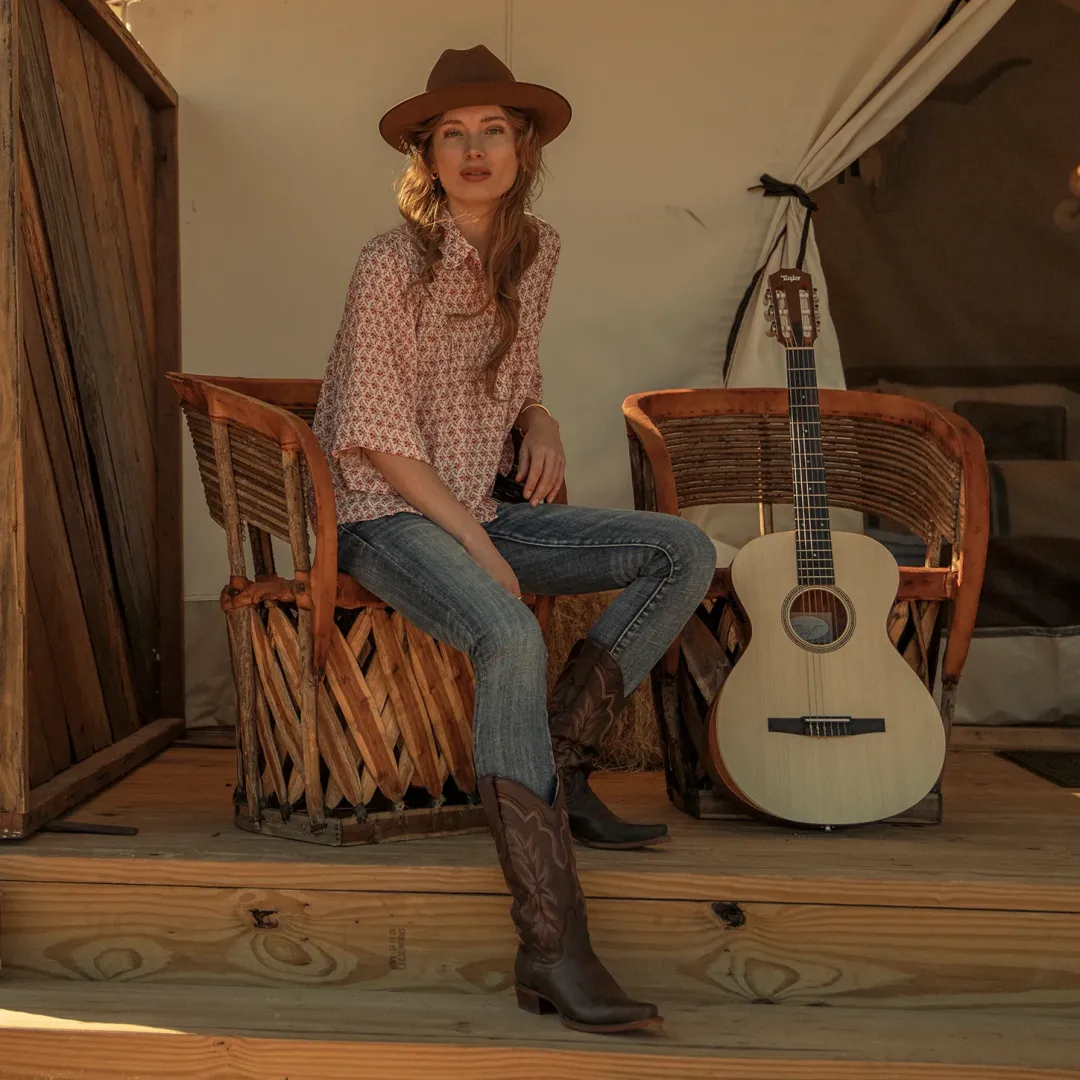 Short-Sleeved Cottage Floral Blouse-Stetson